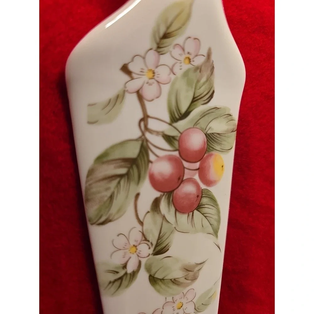 Vintage Ceramic Pie Cake Server, Lovely Apple Flowers 10 In Long Dinner Blossom